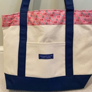 Vineyard Vines Alpha Phi Canvas Tote